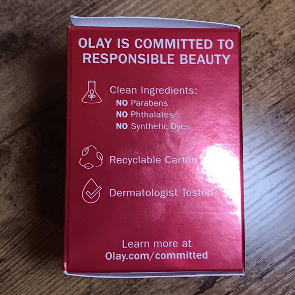 Olay Regenerist Shea Butter + Peptide 24 Rich Cream Face Moisturizer - Picture 5 of 6